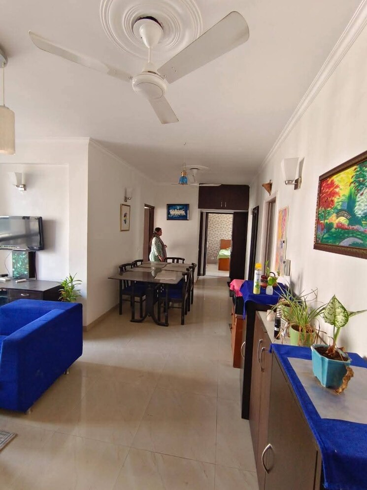 Living Room, unitech-uniworld-gardens-2 3 Bedroom 1227 Sq.Ft. Apartment In Sector 47 Gurgaon 9103034