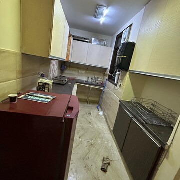 Team Area in 2 BHK Builder Floor at Lajpat Nagar I – for Rent
