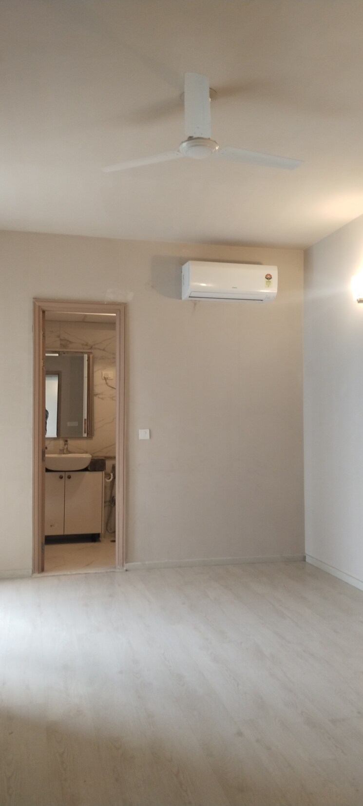 Room, m3m-heights 2 Bedroom 1682 Sq.Ft. Apartment In Sector 65 Gurgaon 9103055