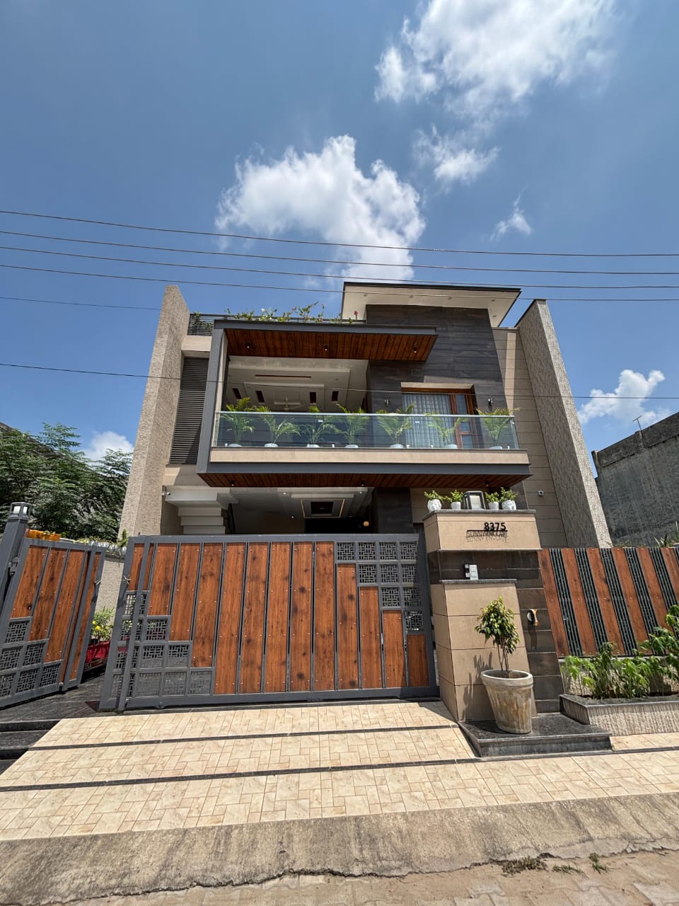 6+ BHK + Pooja Room,Servant Room,Study Room Independent House For Sale in Desire Properties