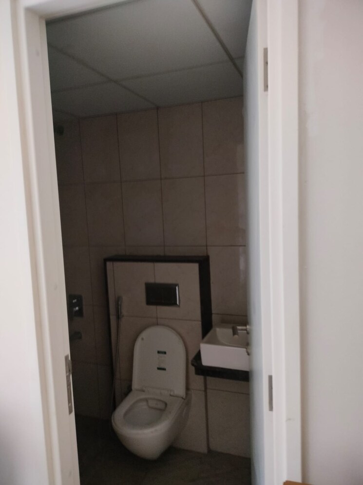 Bathroom, godrej-green-vistas 1 Bedroom 468 Sq.Ft. Apartment In Mahalunge Pune 9103061