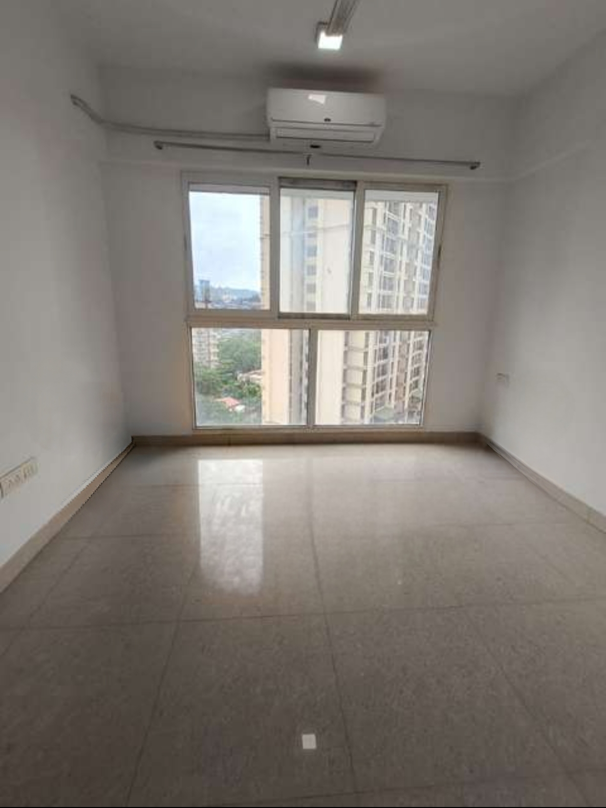 3 BHK Apartment For Rent in The Wadhwa Platina