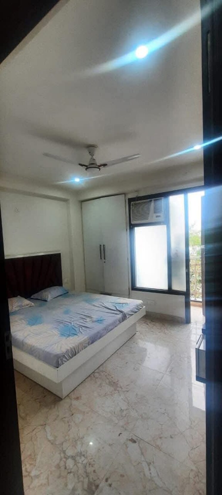 Bedroom, west sant nagar 2.5 Bedroom 550 Sq.Ft. Builder Floor In West Sant Nagar Delhi 9103078