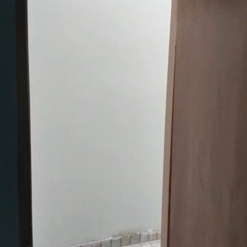 Room in 3 BHK Independent House at Gomti Nagar – for Rent
