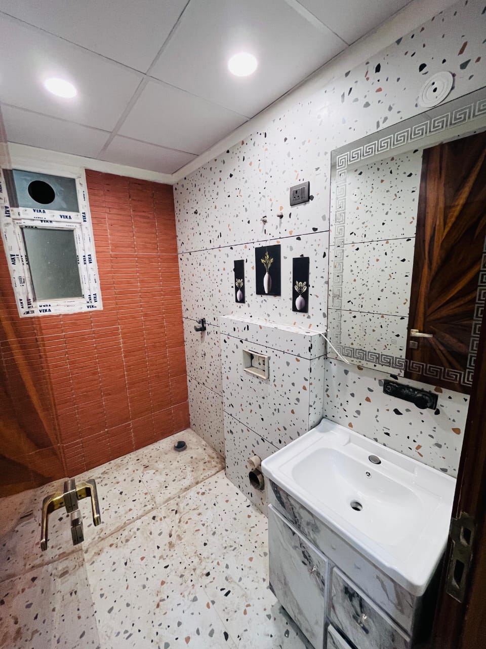 2 BHK + Study Room Apartment For Rent in Crossing Republik