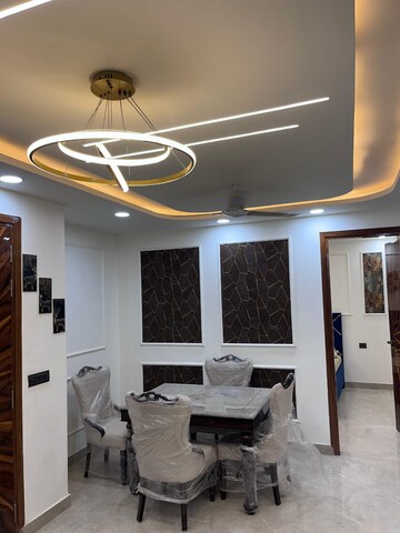 Team Area in 2 BHK Apartment at Crossing Republik, Crossing Republic – for Rent