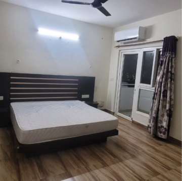 Room in 3 BHK Apartment at Gomti Nagar – for Rent