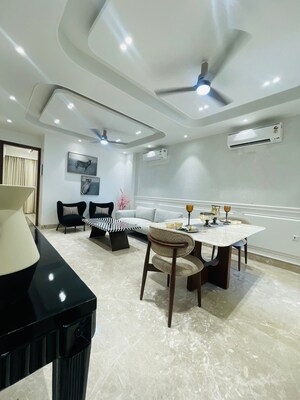 Team Area in 3 BHK Builder Floor at BPTP Floors, Sector 70 – for Sale