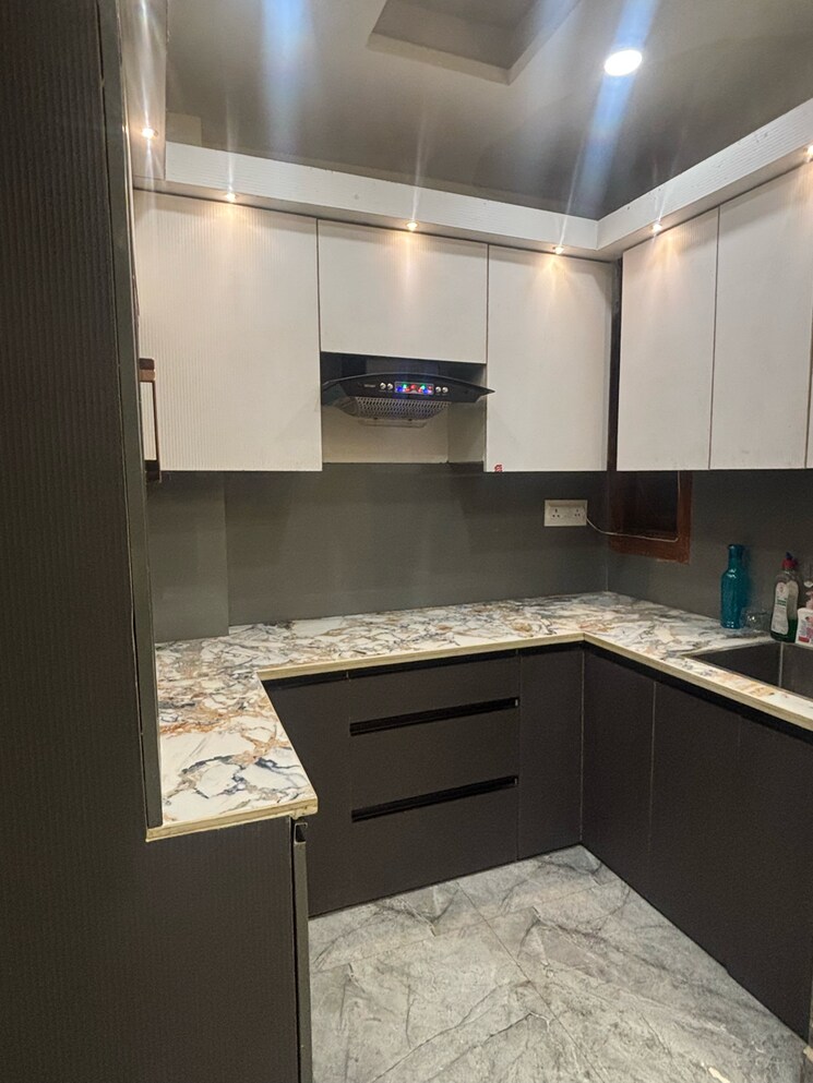 Kitchen, dwarka mor 2 Bedroom 800 Sq.Ft. Builder Floor In Dwarka Mor Delhi 9103189