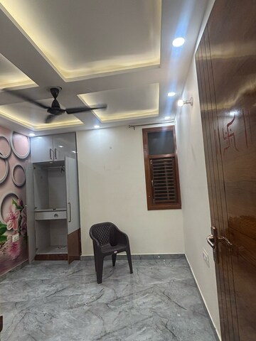 Bedroom in 2 BHK Builder Floor at Dwarka Mor – for Rent