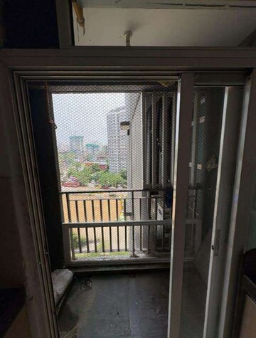  3 BHK Apartment at The Wadhwa Platina, Kolshet Road – for Rent