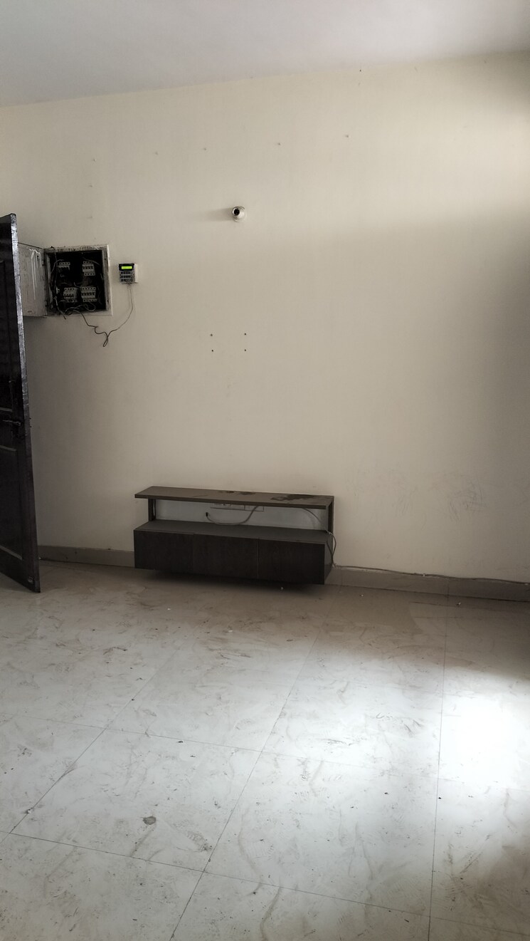 Room, srs-royal-hills 2.5 Bedroom 1133 Sq.Ft. Apartment In Sector 87 Faridabad 9103195