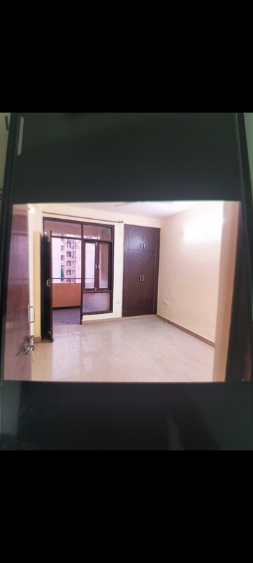 3 BHK Apartment For Rent in SRS Royal Hills, Sector 87