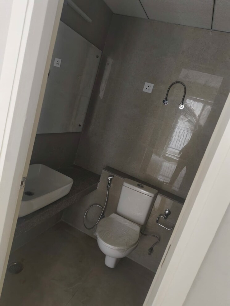 Bathroom, eldeco-live-by-the-greens 2 Bedroom 668 Sq.Ft. Apartment In Sector 150 Noida 9103225