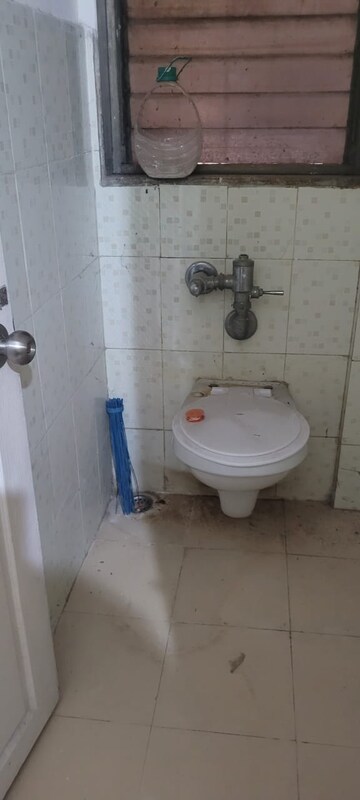 Bathroom in 2.5 BHK Apartment at NRI Complex Phase 2, Seawoods – for Rent