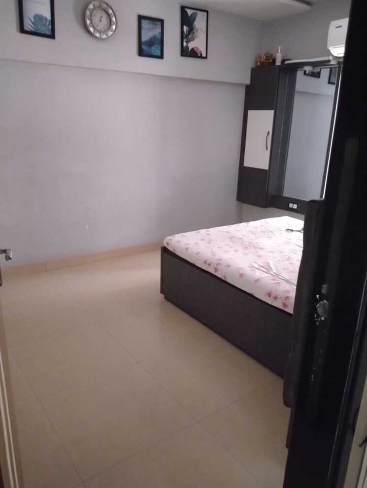 Bedroom, shrirang-chs 1 Bedroom 600 Sq.Ft. Apartment In Shrirang Society Thane 9103230