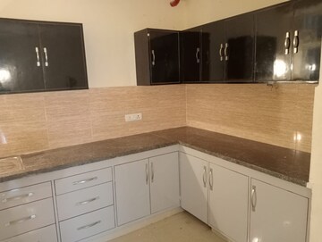 Kitchen in 2 BHK Villa at Gomti Nagar – for Rent