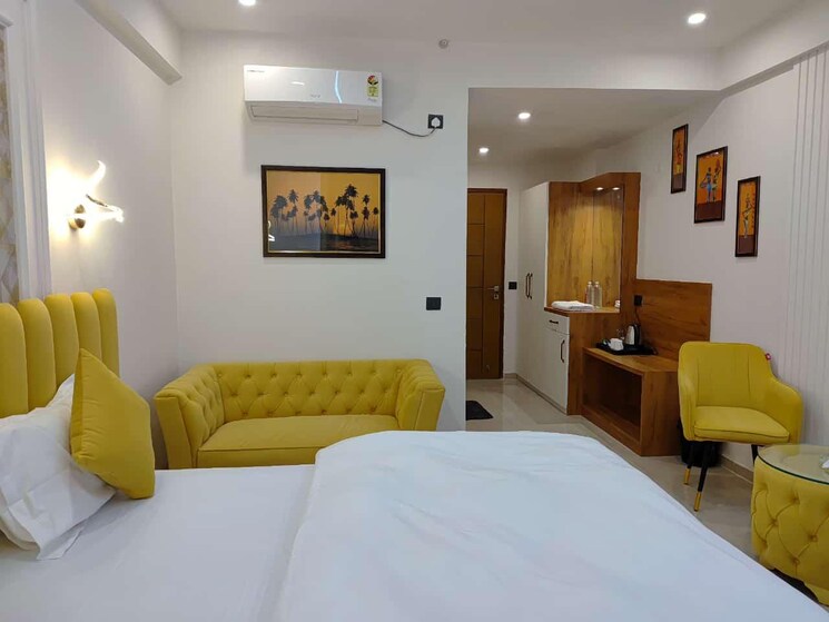 Bedroom, gomti nagar Pg For Boys & Girls In Gomti Nagar 9103251