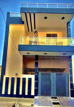 4 BHK + Servant Room Independent House For Sale in Yashoda Kunj
