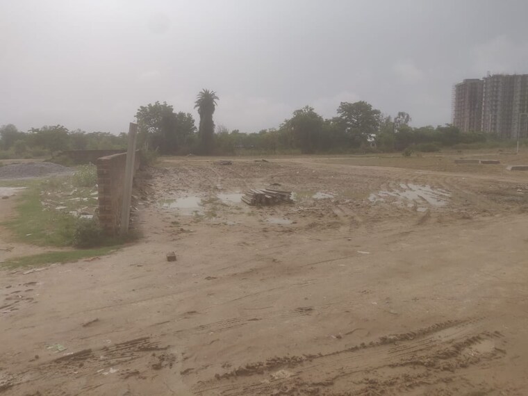 undefined, gomti nagar  20000 Sq.Ft. Plot In Gomti Nagar Lucknow 9103257