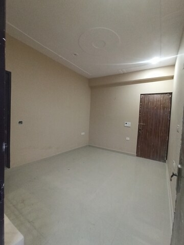 6+ BHK Independent House For Rent in Sector 112