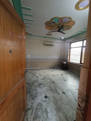 Room in 3.5 BHK Independent House at Sector 112 – for Rent