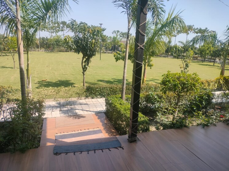 Garden, sector 150  2000 Sq.Ft. Plot In Sector 150 Noida 9103327