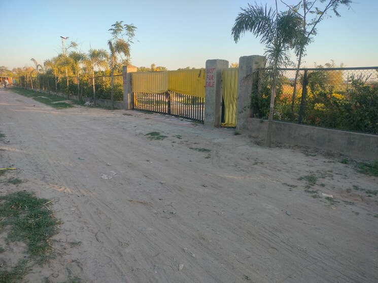 undefined, sector 150  2000 Sq.Ft. Plot In Sector 150 Noida 9103327