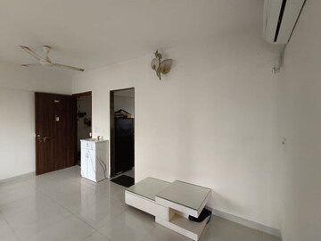 Furnished Amenities in 2.5 BHK Apartment at Govardhangiri, Goregaon West – for Rent