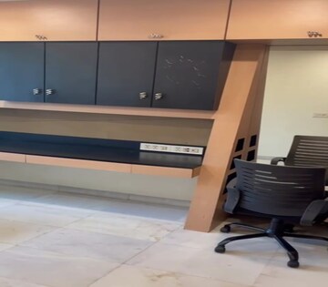 Furnished Amenities in 3 BHK Apartment at Dadar East – for Rent