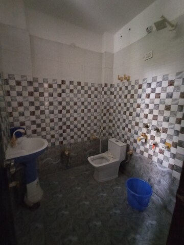 Bathroom in 1 BHK Builder Floor at Sector 117 – for Rent