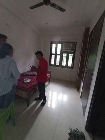 Room in 1 BHK Builder Floor at Sector 117 – for Rent