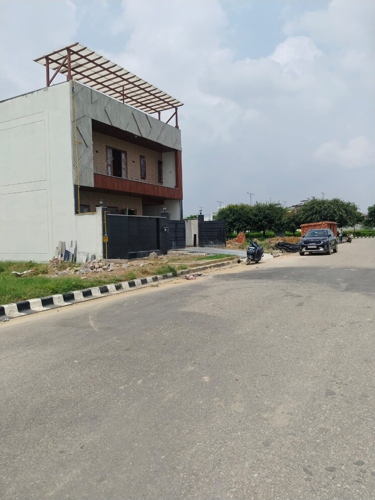 Exterior View, wave-city  135 Sq.Yd. Plot In Wave City Ghaziabad 9103415