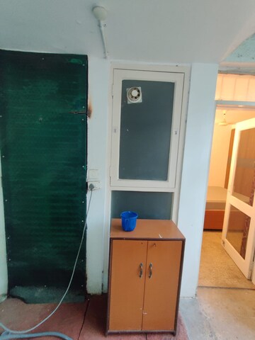 Bathroom in 3 BHK Apartment at Udhay Giri, Sector 34 – for Rent