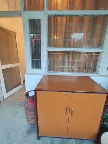 Furnished Amenities in 3 BHK Apartment at Udhay Giri, Sector 34 – for Rent