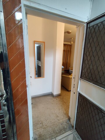 Living Room in 3 BHK Apartment at Udhay Giri, Sector 34 – for Rent