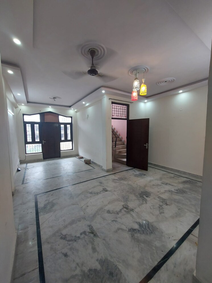 Room, ashoka enclave 3 Bedroom 1800 Sq.Ft. Builder Floor In Ashoka Enclave Faridabad 9103458