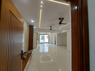 Bathroom in 3 BHK Apartment at Mahathi Nilayam, Madhapur – for Rent