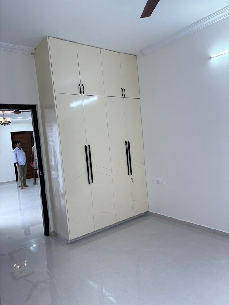 Room, ten-madhapur 3 Bedroom 1650 Sq.Ft. Apartment In Madhapur Hyderabad 9103479