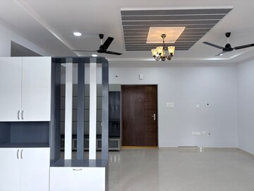 Room in 3 BHK Apartment at Ten Madhapur, Madhapur – for Rent