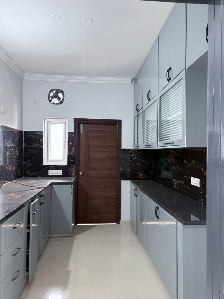 Kitchen, ten-madhapur 3 Bedroom 1800 Sq.Ft. Apartment In Madhapur Hyderabad 9103487
