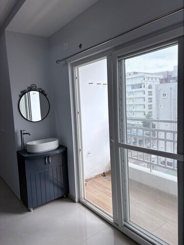 Room in 3 BHK Apartment at Ten Madhapur, Madhapur – for Rent