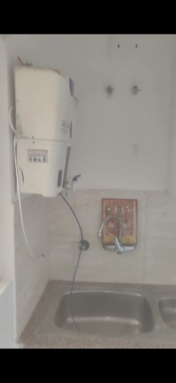 Kitchen in 2.5 BHK Apartment at Ajnara Ambrosia, Sector 118 – for Rent