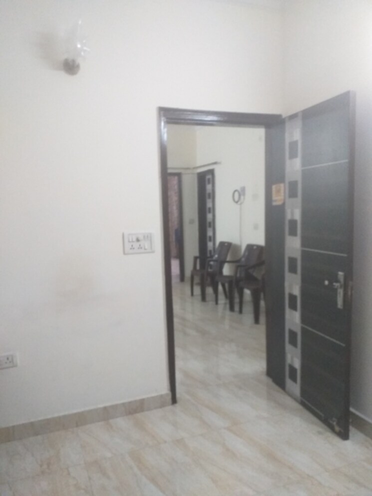 Room, old rajinder nagar 3 Bedroom 1130 Sq.Ft. Builder Floor In Old Rajinder Nagar Delhi 9103537