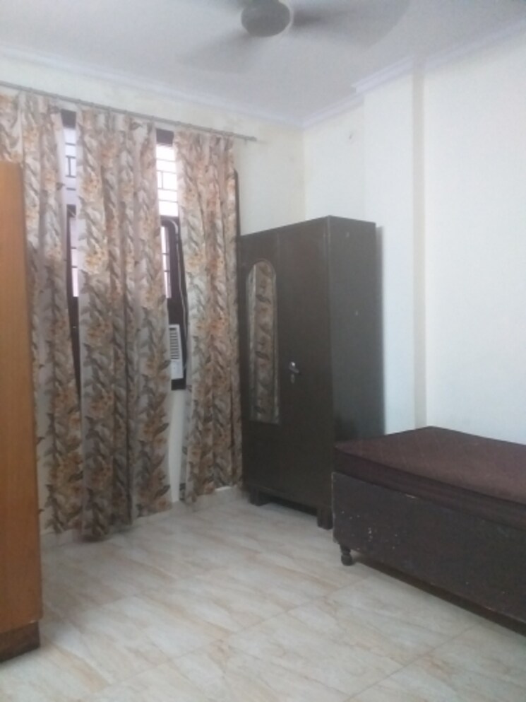 Bedroom, old rajinder nagar 3 Bedroom 1130 Sq.Ft. Builder Floor In Old Rajinder Nagar Delhi 9103537