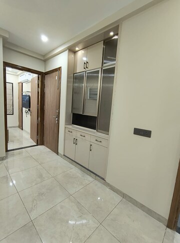 Living Room in 3 BHK Builder Floor at Vipul World Floors, Sector 48 – for Rent