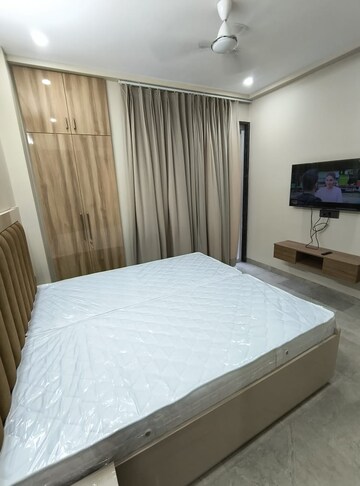 Bedroom in 3 BHK Builder Floor at Vipul World Floors, Sector 48 – for Rent