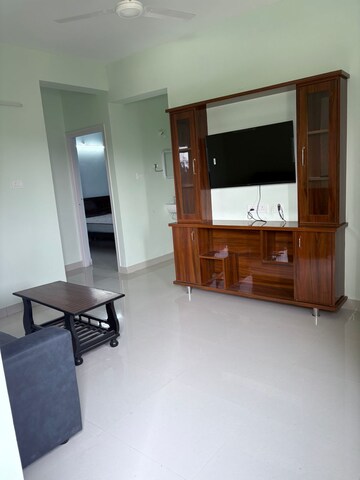 Room in 2 BHK Apartment at Mahalakshmi Plaza, Madhapur – for Rent