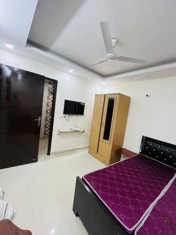 Master Bedroom in 1 BHK Builder Floor at Saket – for Rent