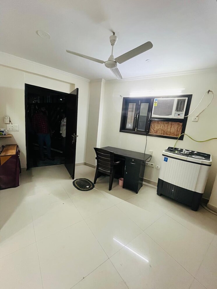 Living Room, saket 1 Bedroom 450 Sq.Ft. Builder Floor In Saket Delhi 9103548